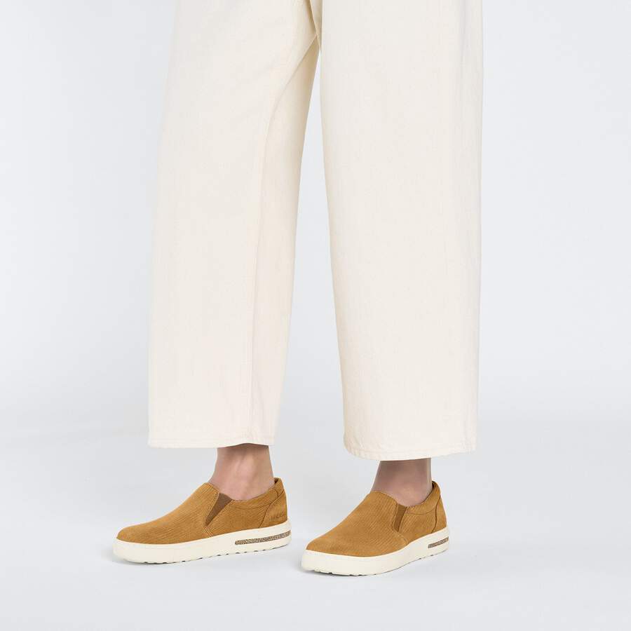 Oswego Suede Leather - Cork Brown
