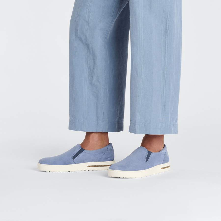 Oswego Suede Leather - Elemental Blue