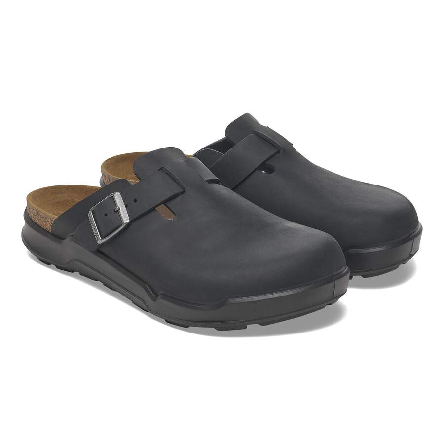 Boston Crosstown Waxy Leather - Black