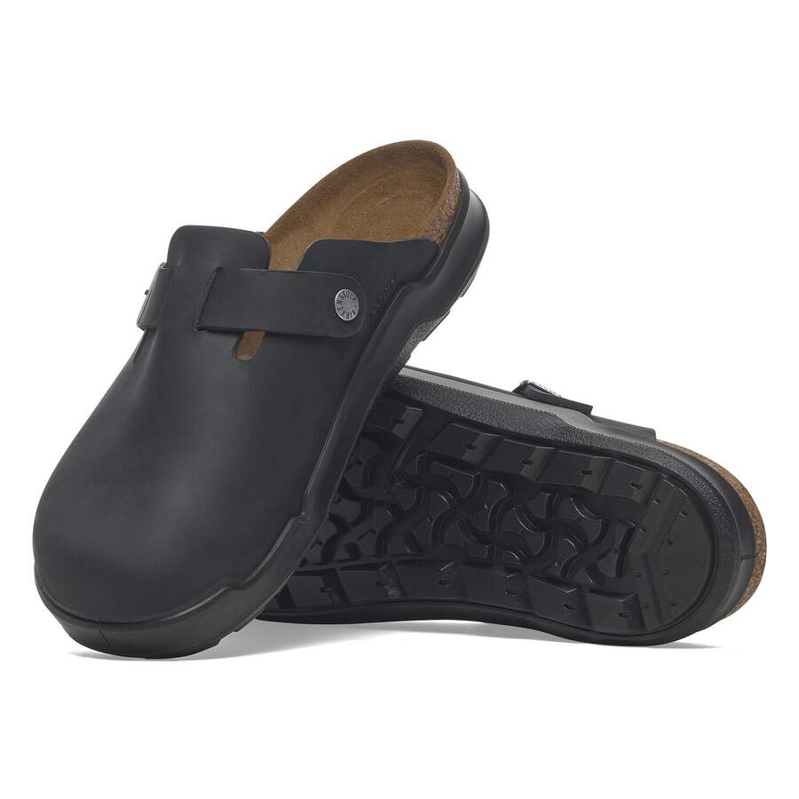 Boston Crosstown Waxy Leather - Black