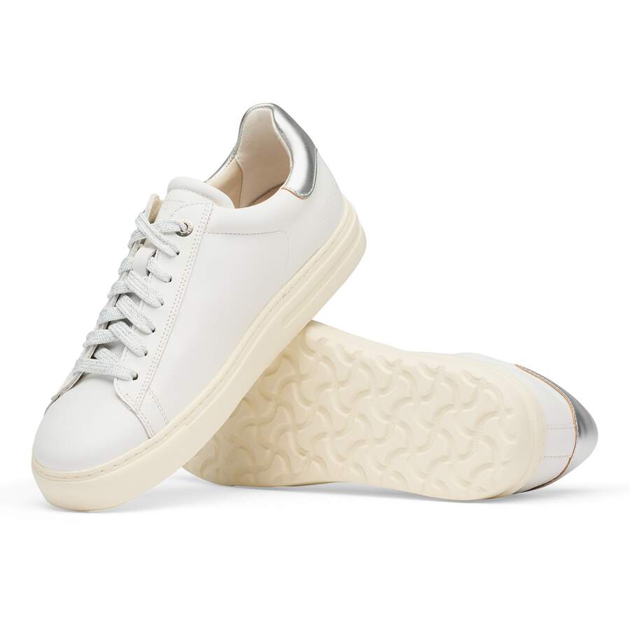 Bend Low Natural Leather - White/Metallic Silver