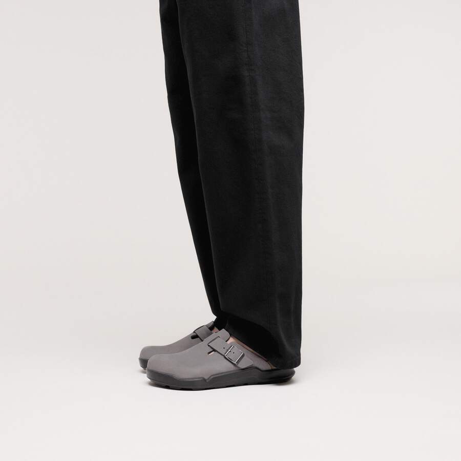 Boston Crosstown Waxy Leather - Iron