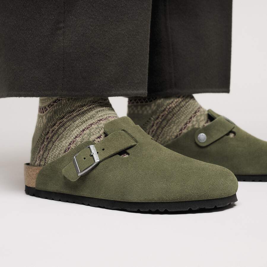 Boston Soft Footbed Suede Leather - Thyme Tonal