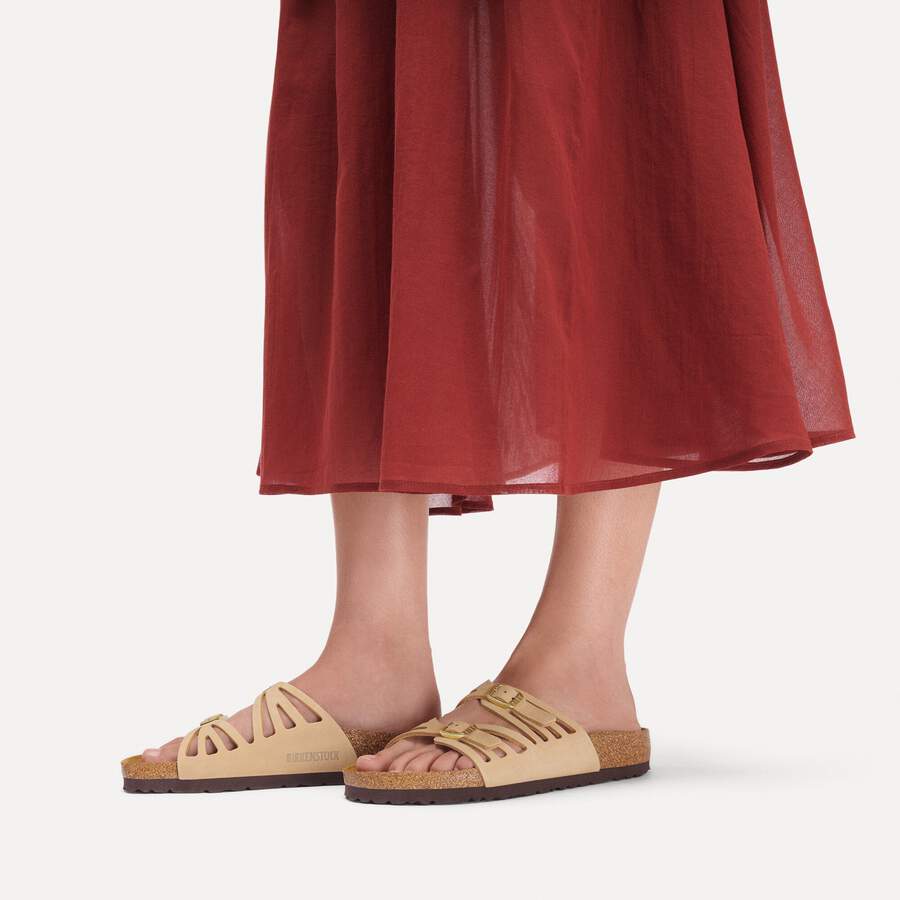 Granada Nubuck Leather - Sandcastle