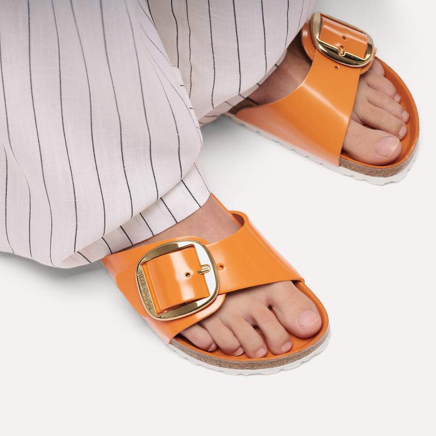 Madrid Big Buckle Natural Leather Patent - High-Shine Kurkuma