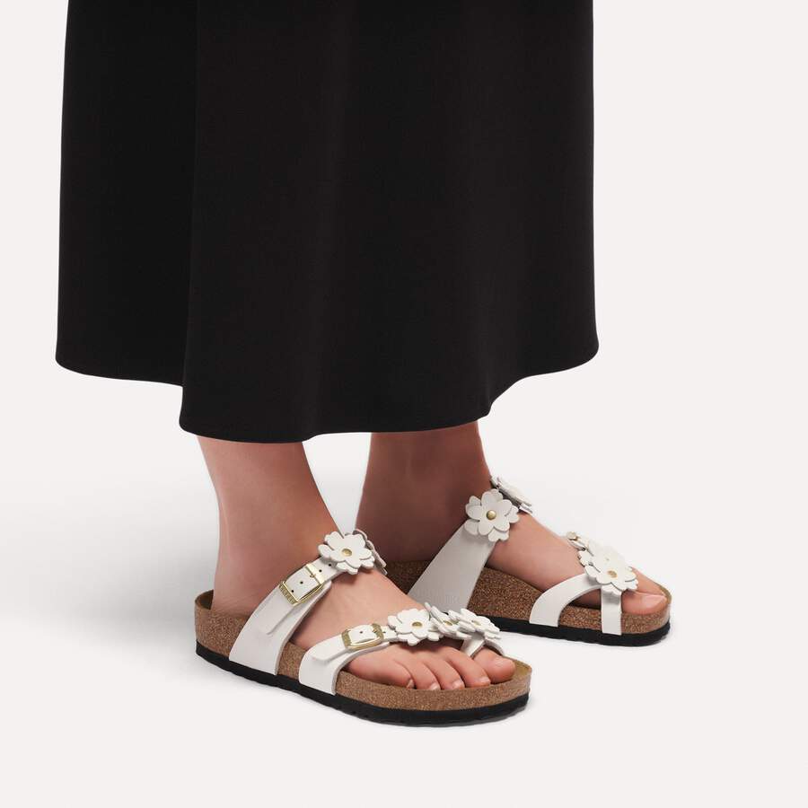 Mayari Flower Embellishment Natural Leather - White