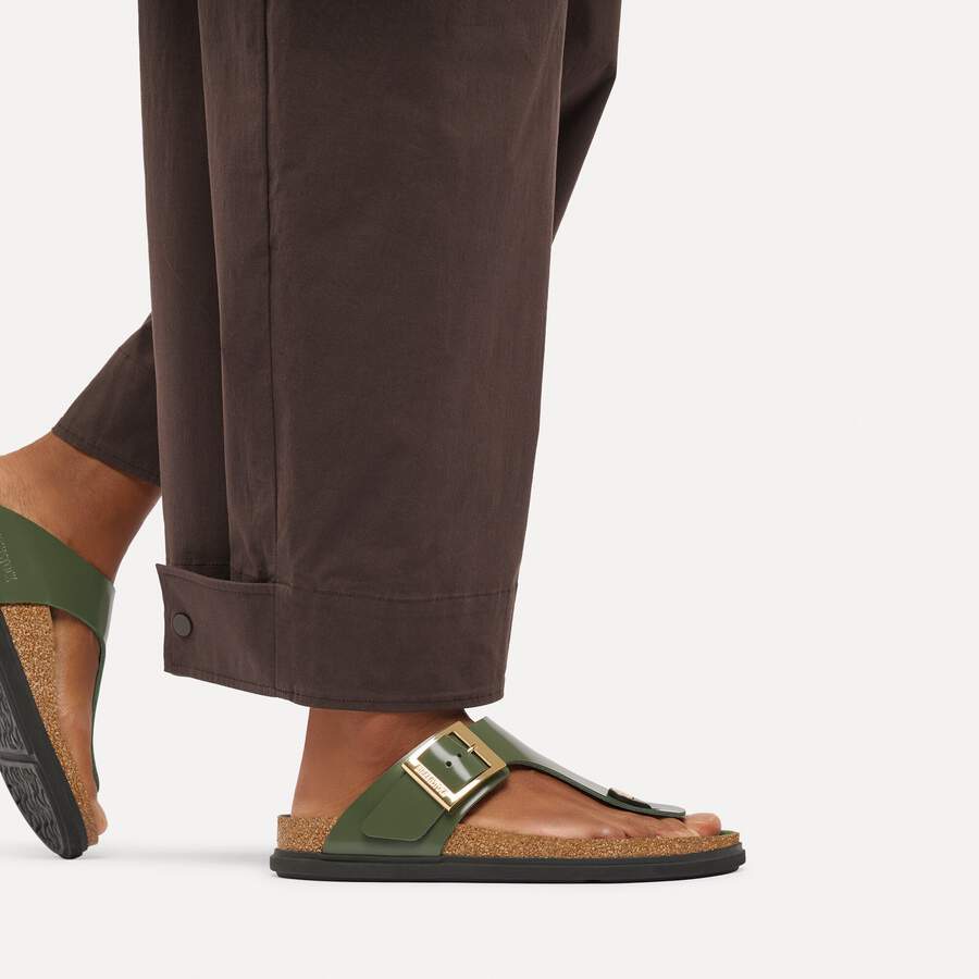Gizeh Droplet Buckle Natural Leather Patent - High-Shine Thyme