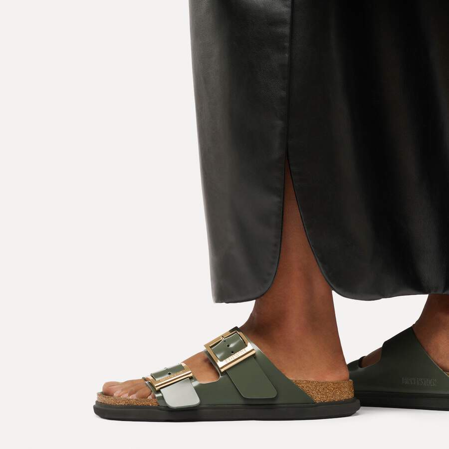 Arizona Droplet Buckle Natural Leather Patent - High-Shine Thyme